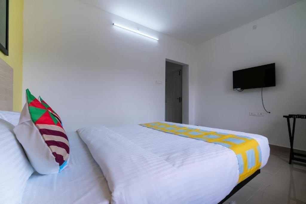 Flamingo Suites Kochi Ngoại thất bức ảnh